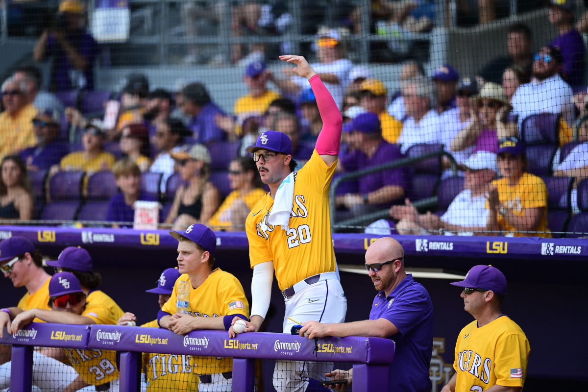 Hayden Travinski LSU shirts, explained: Why Tigers fans are