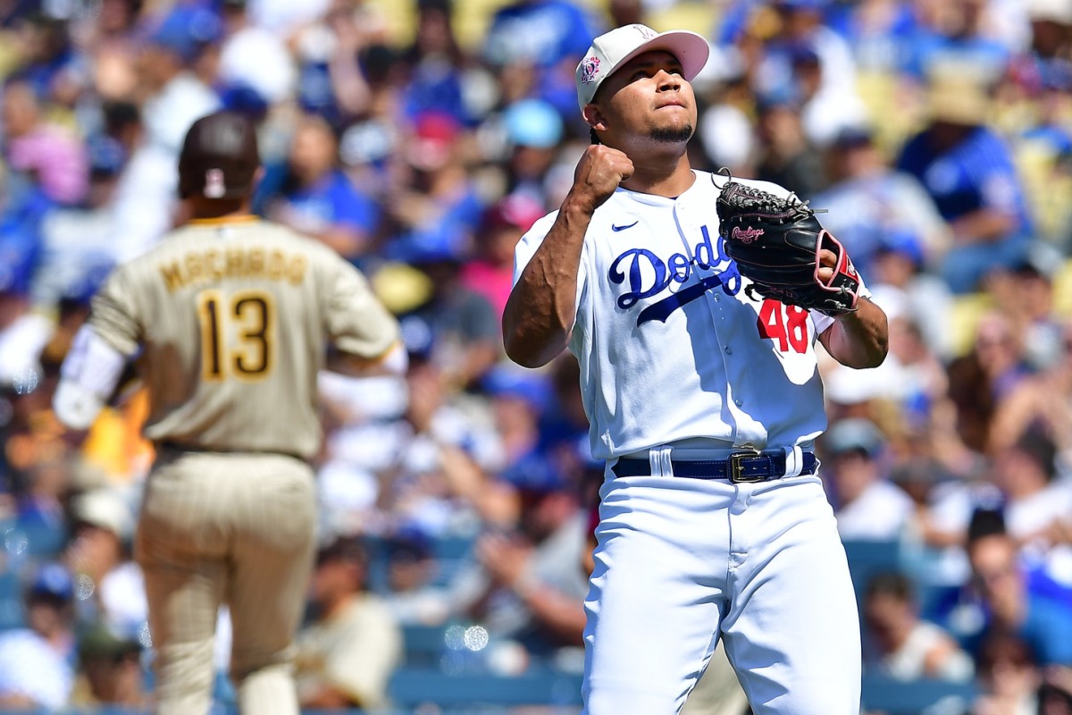 Jansen blows lead, Dodgers fall to Braves 3-1 - The San Diego