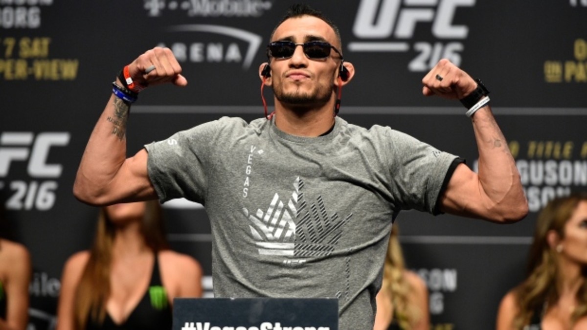 Tony Ferguson tips the scales ahead of his UFC 216 bout.
