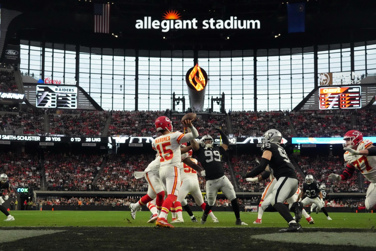 NFL Schedule News: Chiefs to meet Raiders at Arrowhead on Christmas Day -  Arrowhead Pride