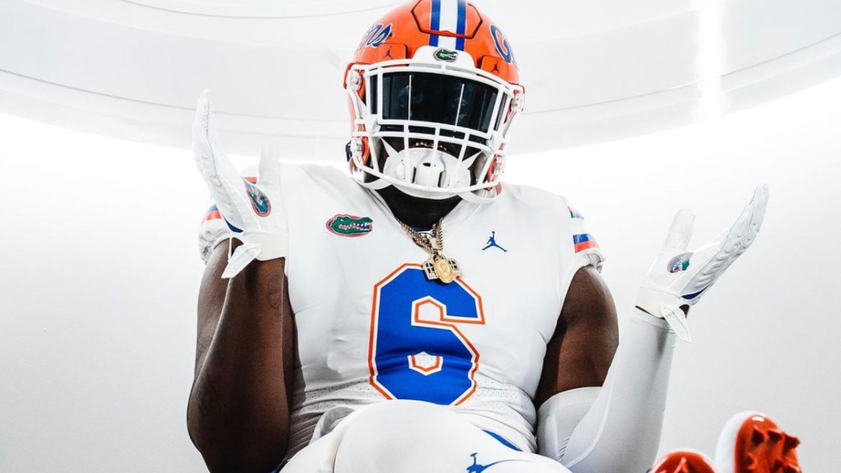 Gators QB Pledge DJ Lagway Commits to UA All-America Game in Orlando -  Sports Illustrated Florida Gators News, Analysis and More