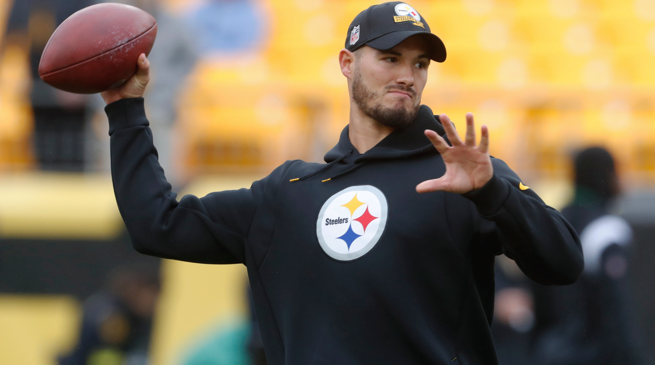 Steelers extend backup Mitch Trubisky 