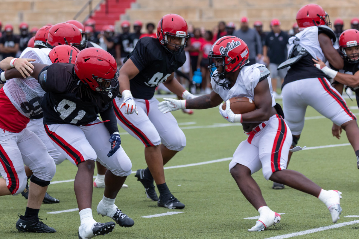 Auburn football commit Malik Autry during Opelika's 2023 spring game.