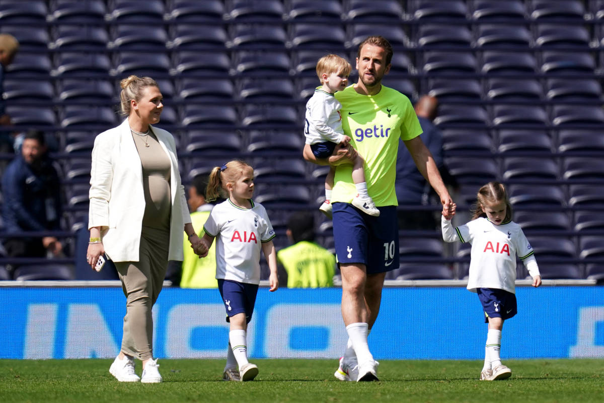 Panthers fans make their presence felt at Tottenham Hotspur Stadium