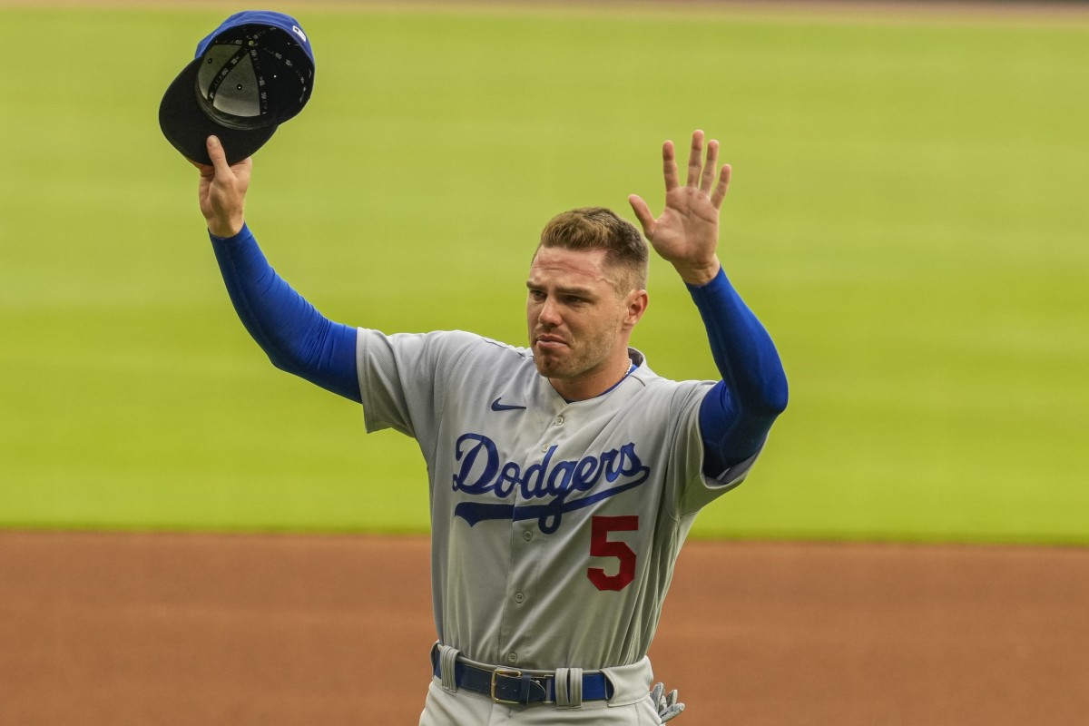 Dodgers' Freddie Freeman emotional as he returns to Atlanta; 'I'm