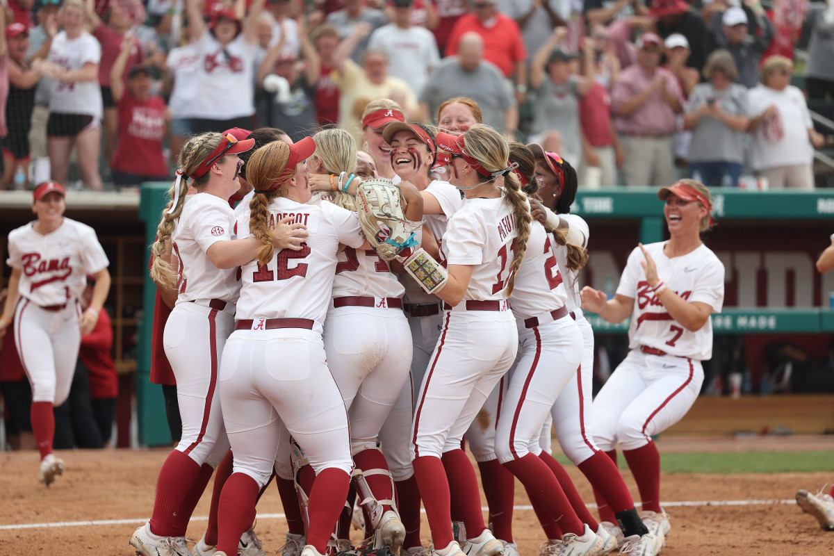 Three Things to Watch for from Alabama Softball in Super Regionals