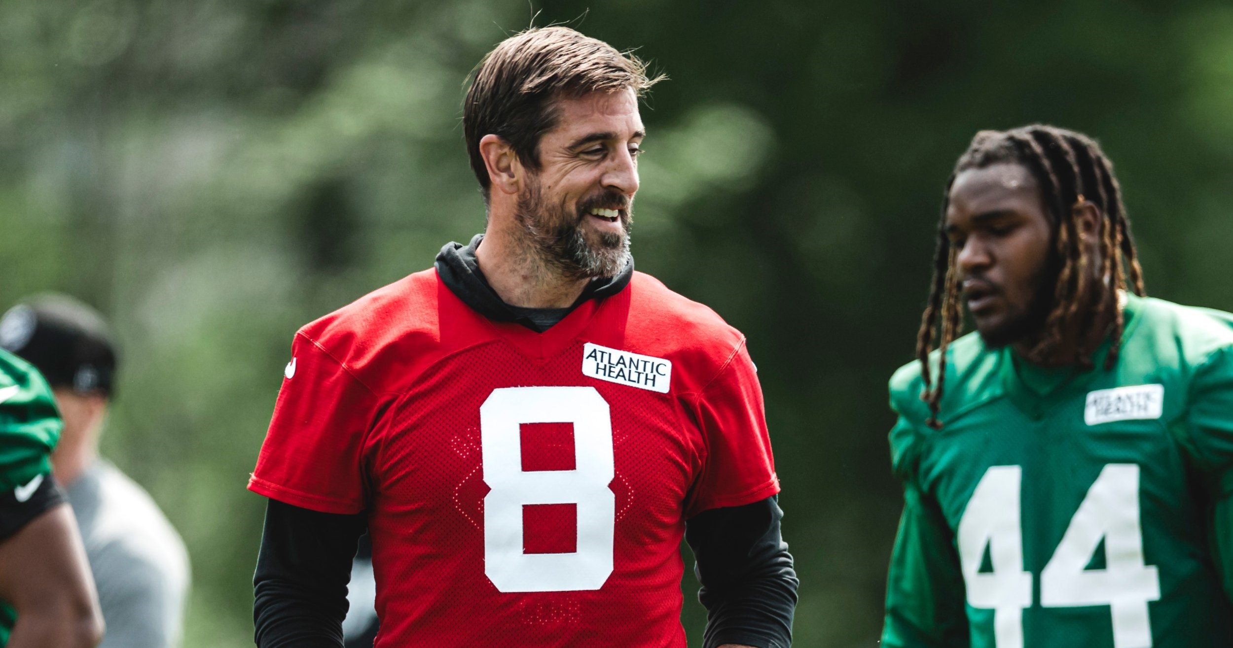 Aaron Rodgers participates in NY Jets OTAs (Video)