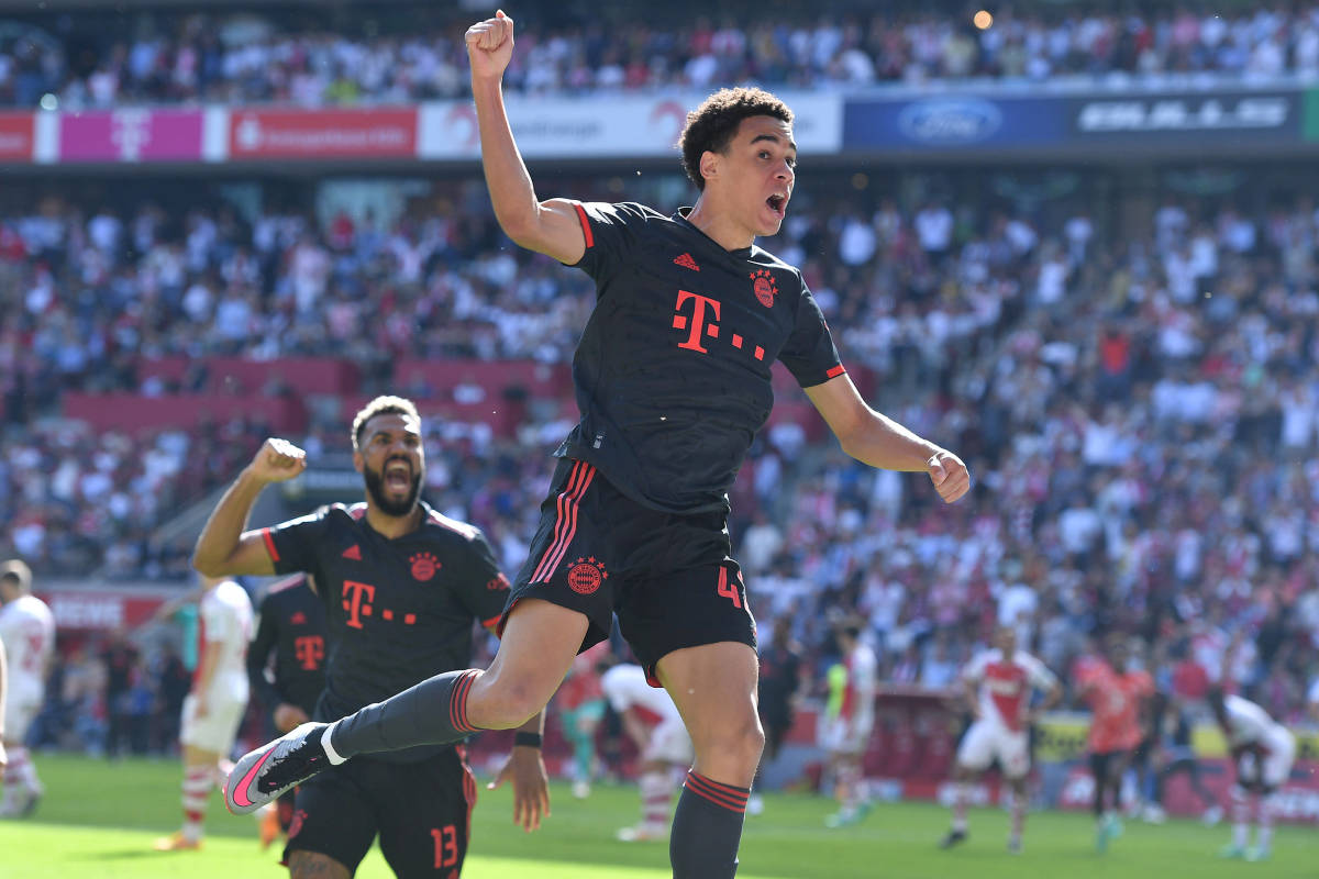 Bayern Munich wins 11th straight Bundesliga title after Borussia Dortmund  draws on dramatic final day