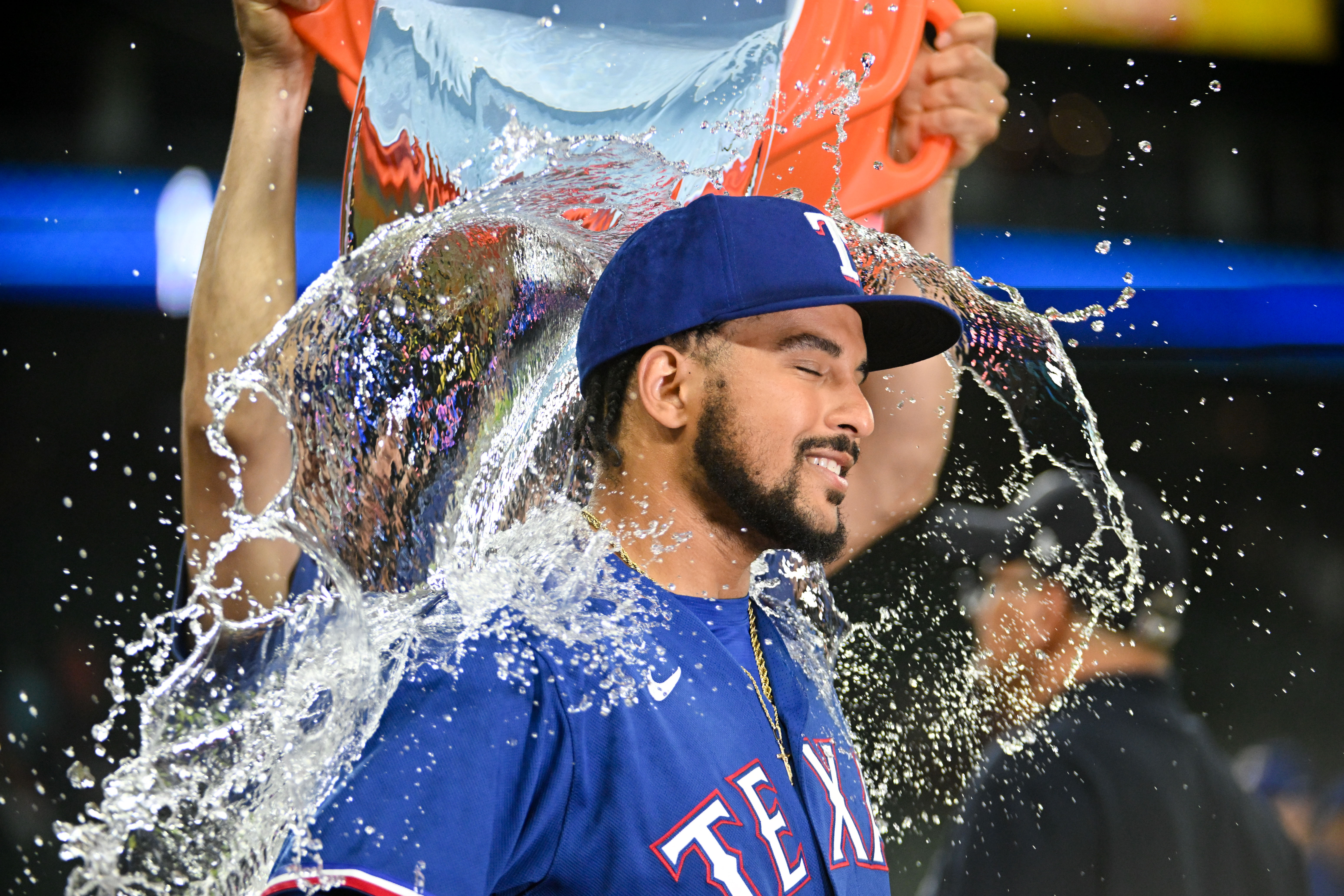 Grant Anderson wins in relief in MLB debut, Rangers beat Tigers 10