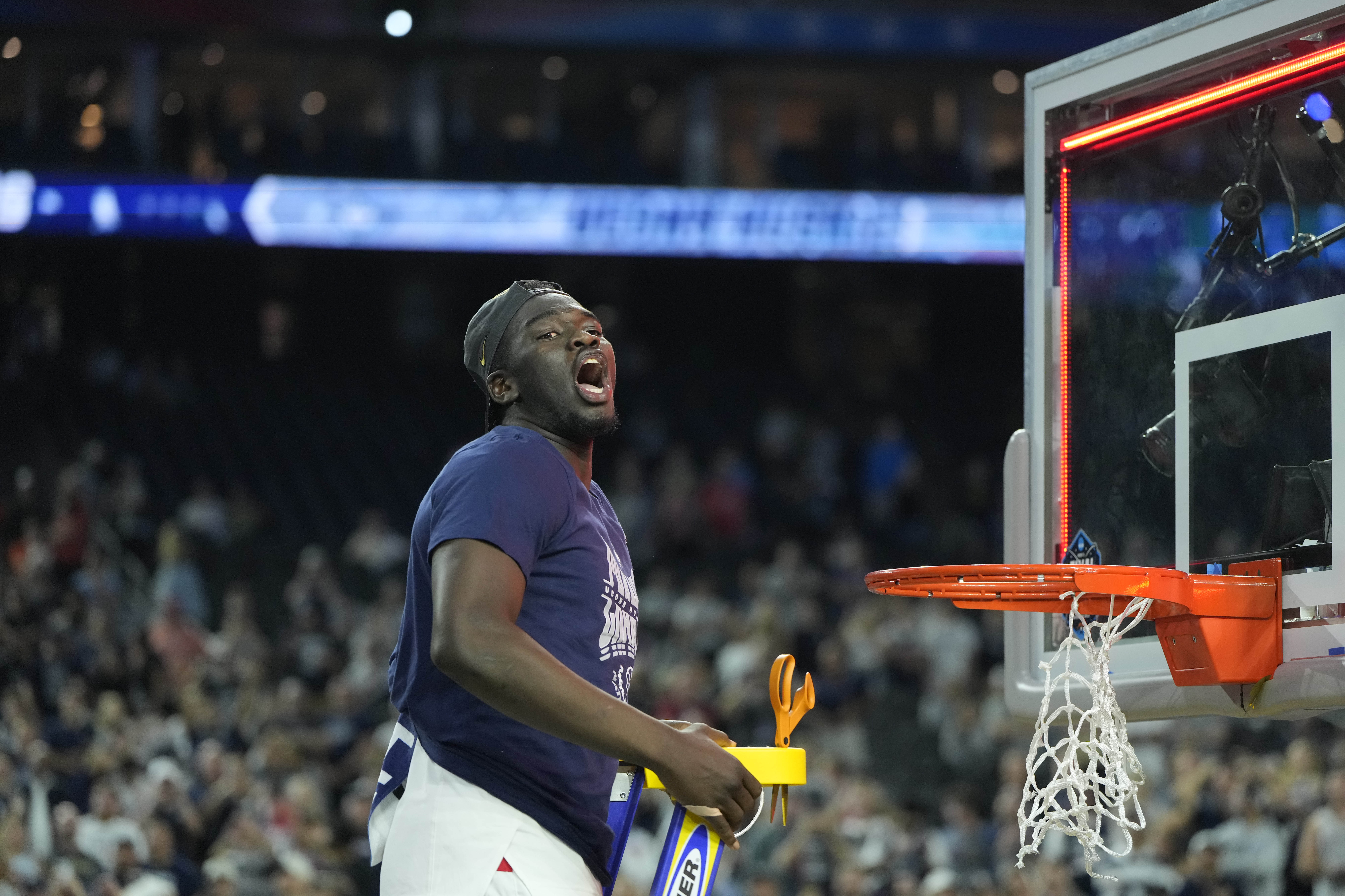 NBA Draft Adama Sanogo Could Be Inexpensive Solution to Thunder’s