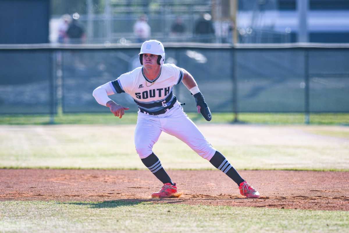 Top Prep Outfielder Walter Jenkins to Texas Rangers in Latest MLB Mock Draft  - Sports Illustrated Texas Rangers News, Analysis and More