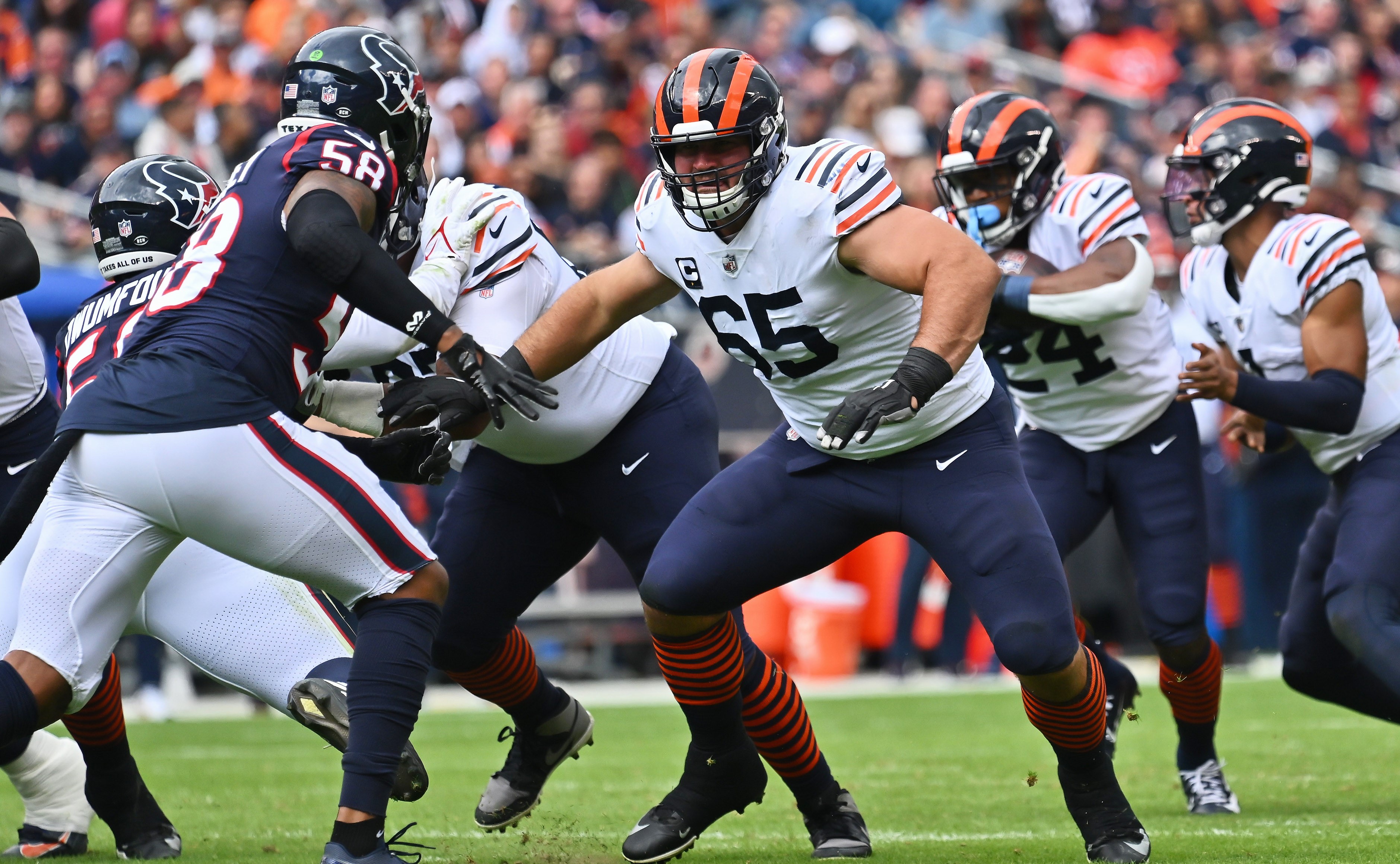 Chicago Bears: Cody Whitehair is now the face of the offensive line