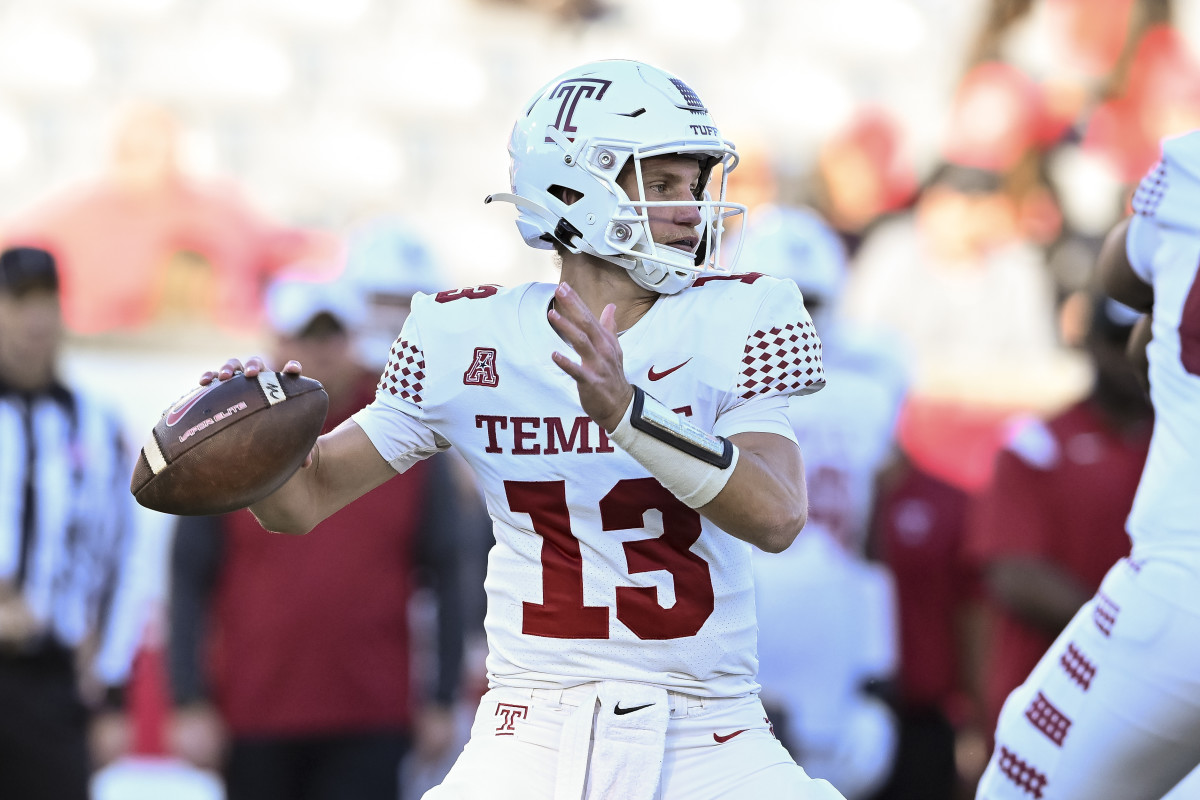 Nov 12, 2022; Houston, Texas, USA; Temple Owls quarterback E.J. Warner (13) throws a pass during the third quarter against the Houston Cougars at TDECU Stadium. Mandatory Credit: Maria Lysaker-USA TODAY Sports