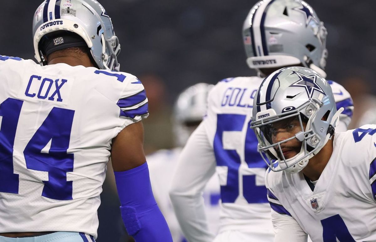 Dallas Cowboys linebacker Jabril Cox (14) in action during an NFL football  game against the Washington Commanders, Sunday, Oct. 2, 2022, in Arlington.  (AP Photo/Tyler Kaufman Stock Photo - Alamy