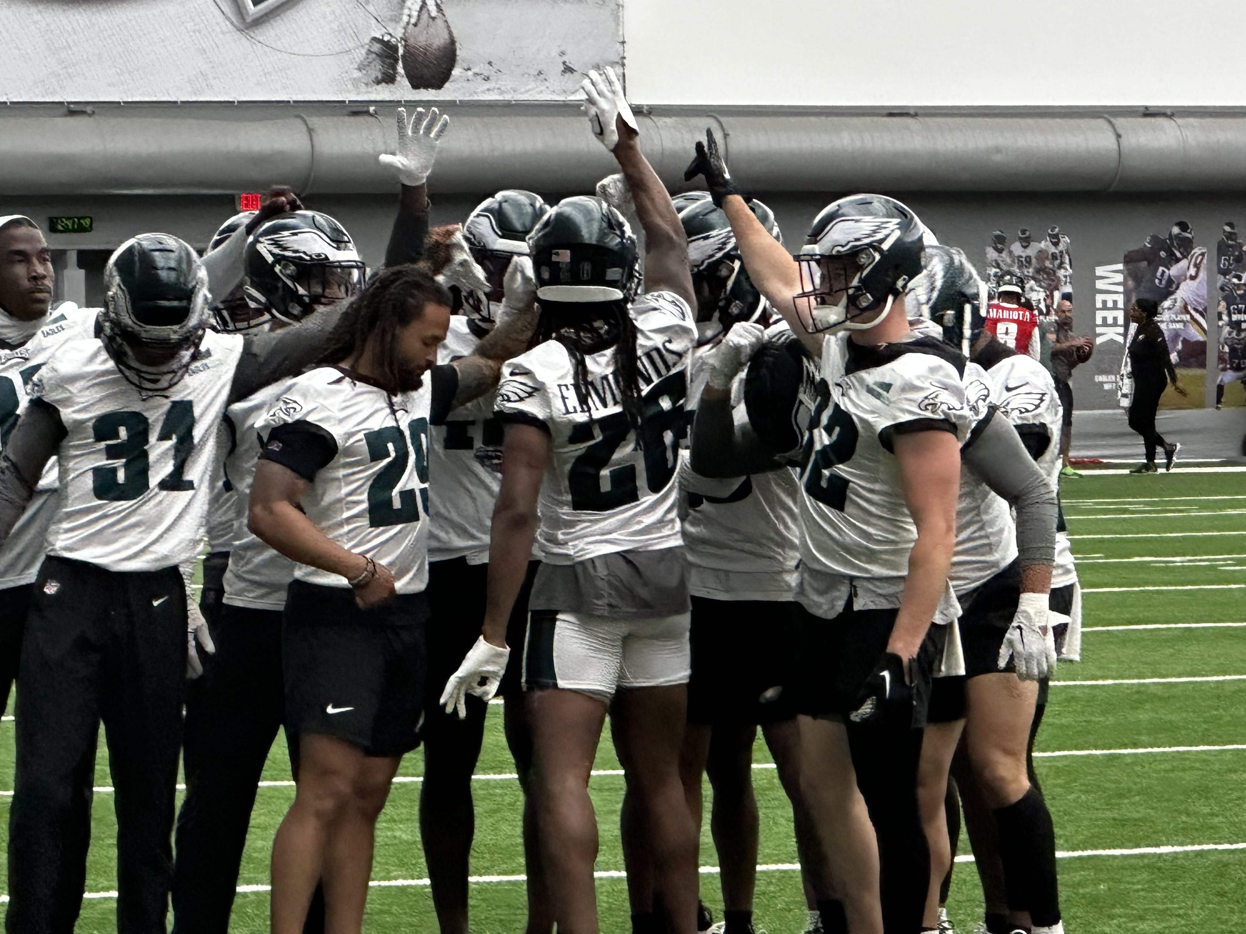 Eagles open practice: A.J. Brown vs. Josh Jobe, Marcus Mariota