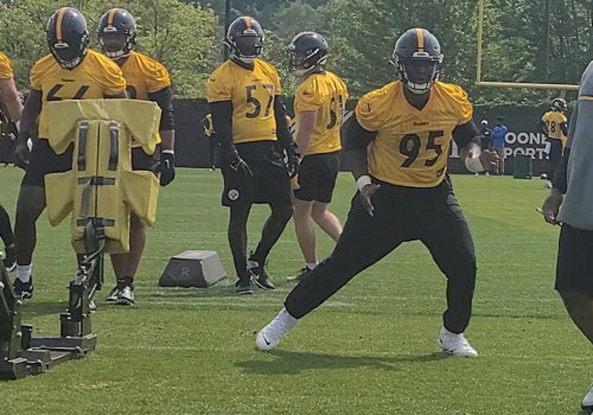 Steelers Rookie DT Keeanu Benton Detailed Impact Of 2 Life-Changing Events  From High School Coach