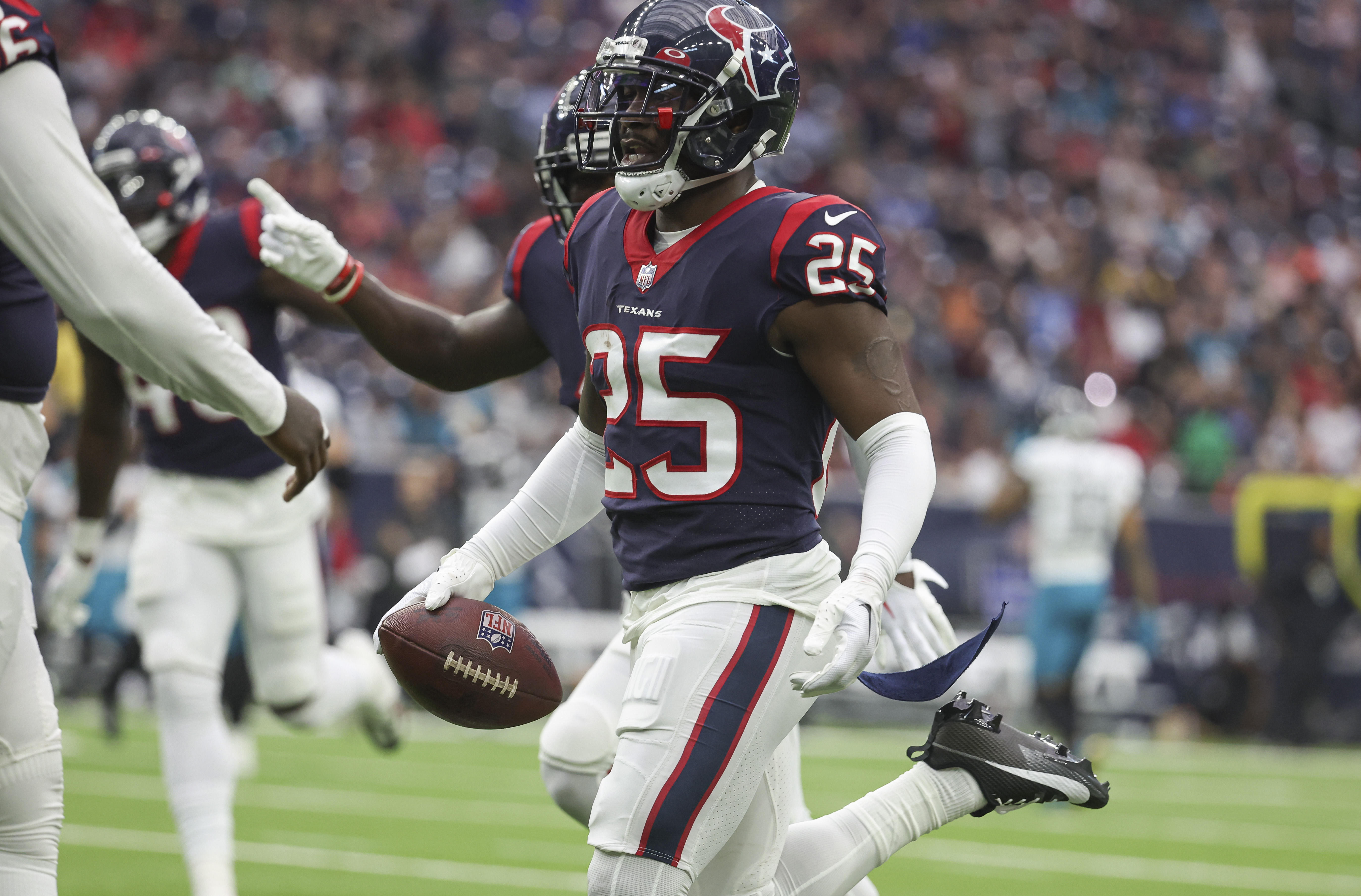 Houston Texans defensive back Desmond King II (25) lines up for