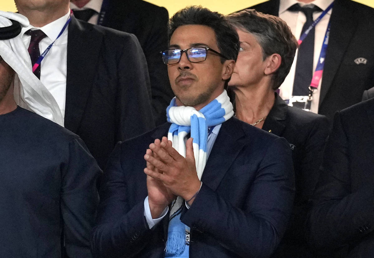 Sheikh Mansour bin Zayed bin Sultan Al Nahyan pictured wearing a blue and white Manchester City scarf at the 2023 UEFA Champions League final in Istanbul