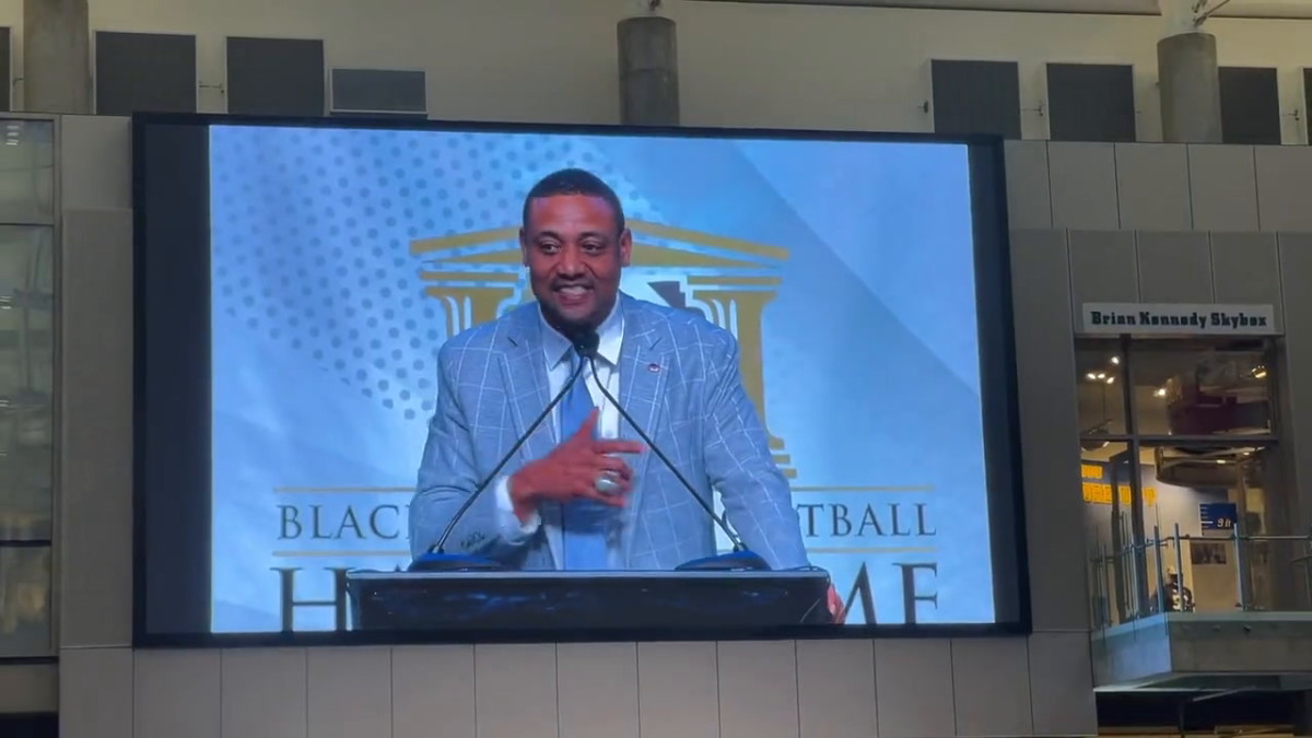 ECSU football standout Johnnie Walton inducted into Black College Football Hall  of Fame - Elizabeth City State University Athletics