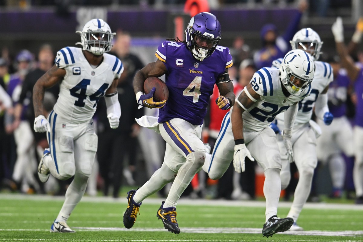 Minnesota Vikings running back Dalvin Cook (4) scores on a touchdown reception as Indianapolis Colts linebacker Zaire Franklin (44) and safety Rodney McLeod (26). Mandatory Credit: Jeffrey Becker-USA TODAY