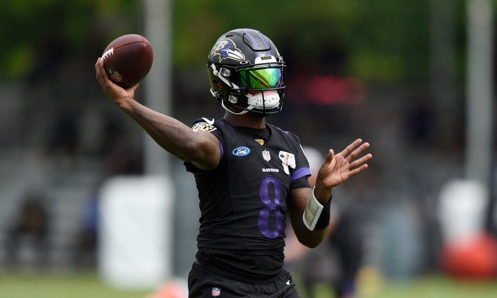 Ravens camp observations: What no wristband means for Lamar Jackson - The  Athletic