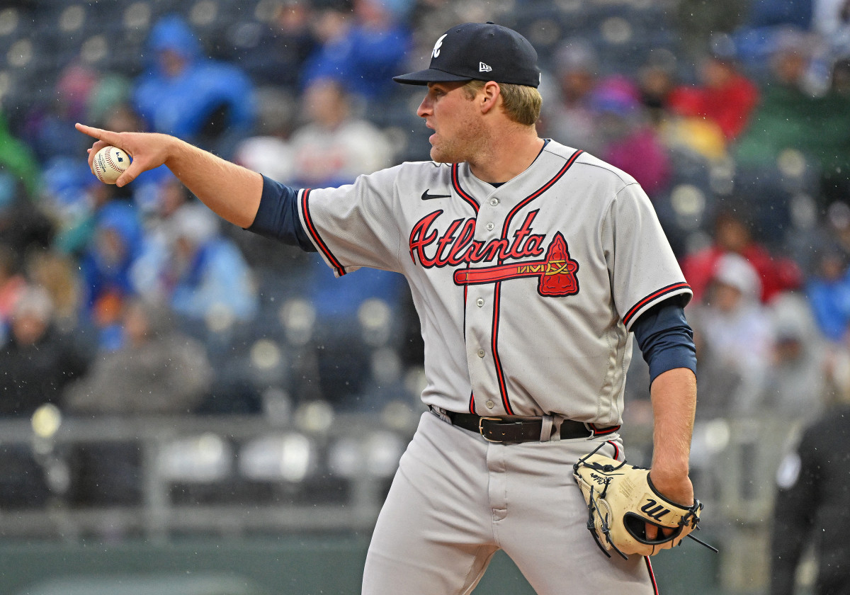 KANSAS CITY, MO - APRIL 15: Atlanta Braves first baseman Matt Olsen (28) as  seen during an MLB game between the Atlanta Braves and the Kansas City  Royals on April 15, 2023