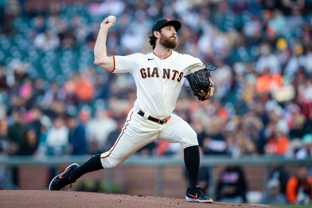 SF Giants' 'backs against the wall' as they begin final fight for