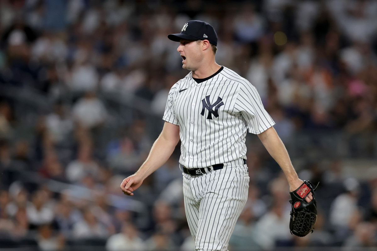 New York Yankees' Gerrit Cole Dominates Mariners - Sports
