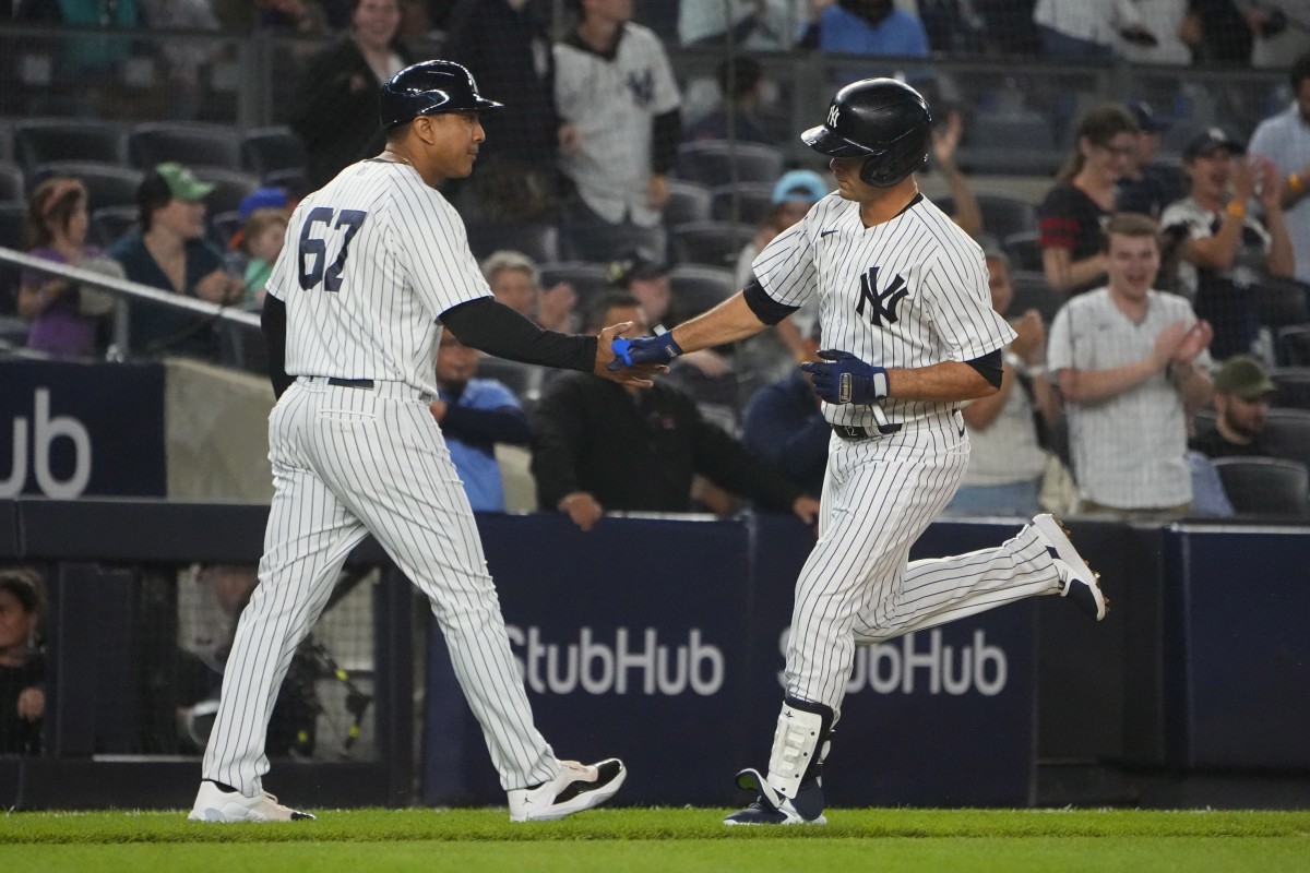 Aaron Judge hits 18th homer of season, Yankees beat Mariners 10-2 - CBS New  York