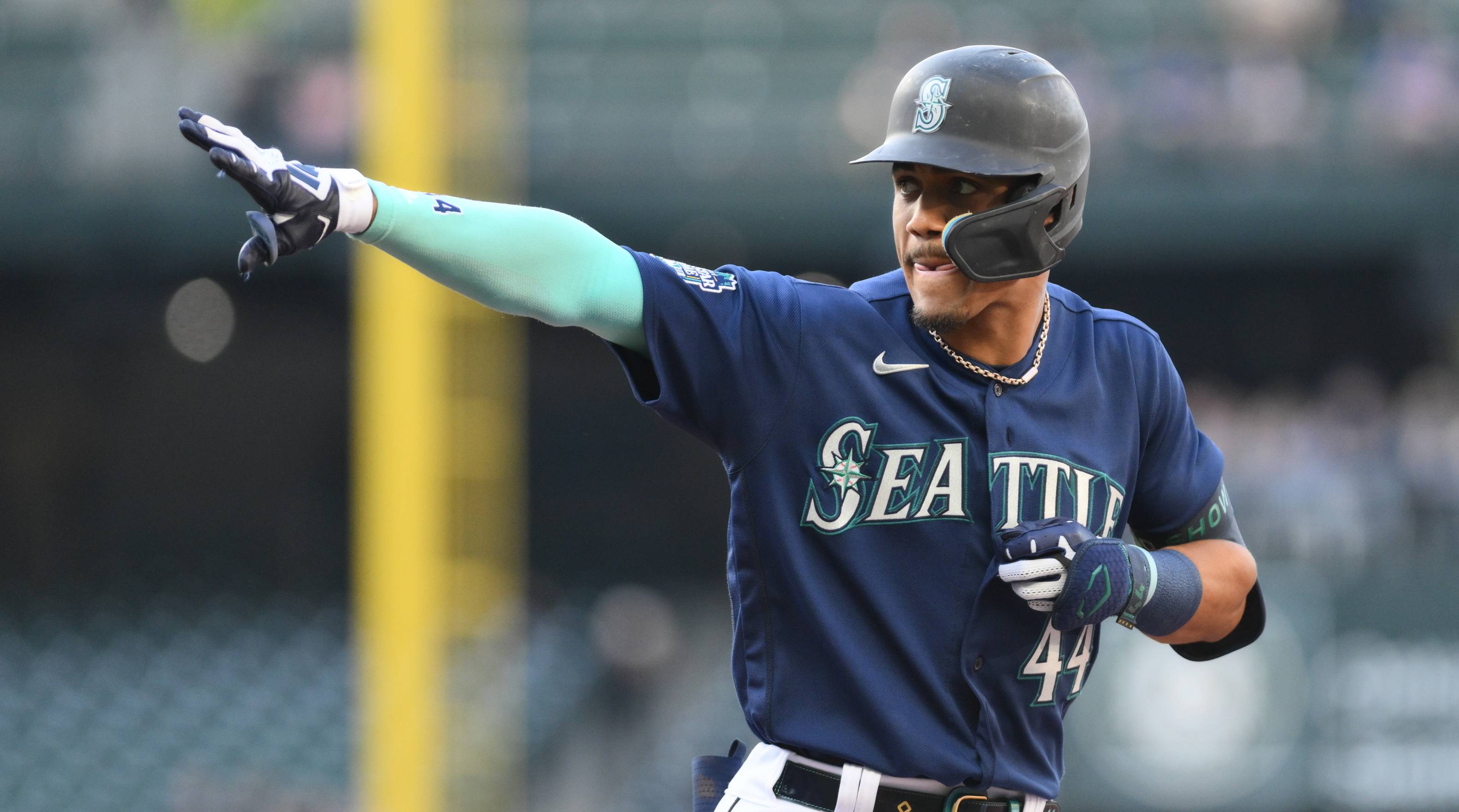 Mariners fans' dreams realized at All-Star Futures Game with Julio