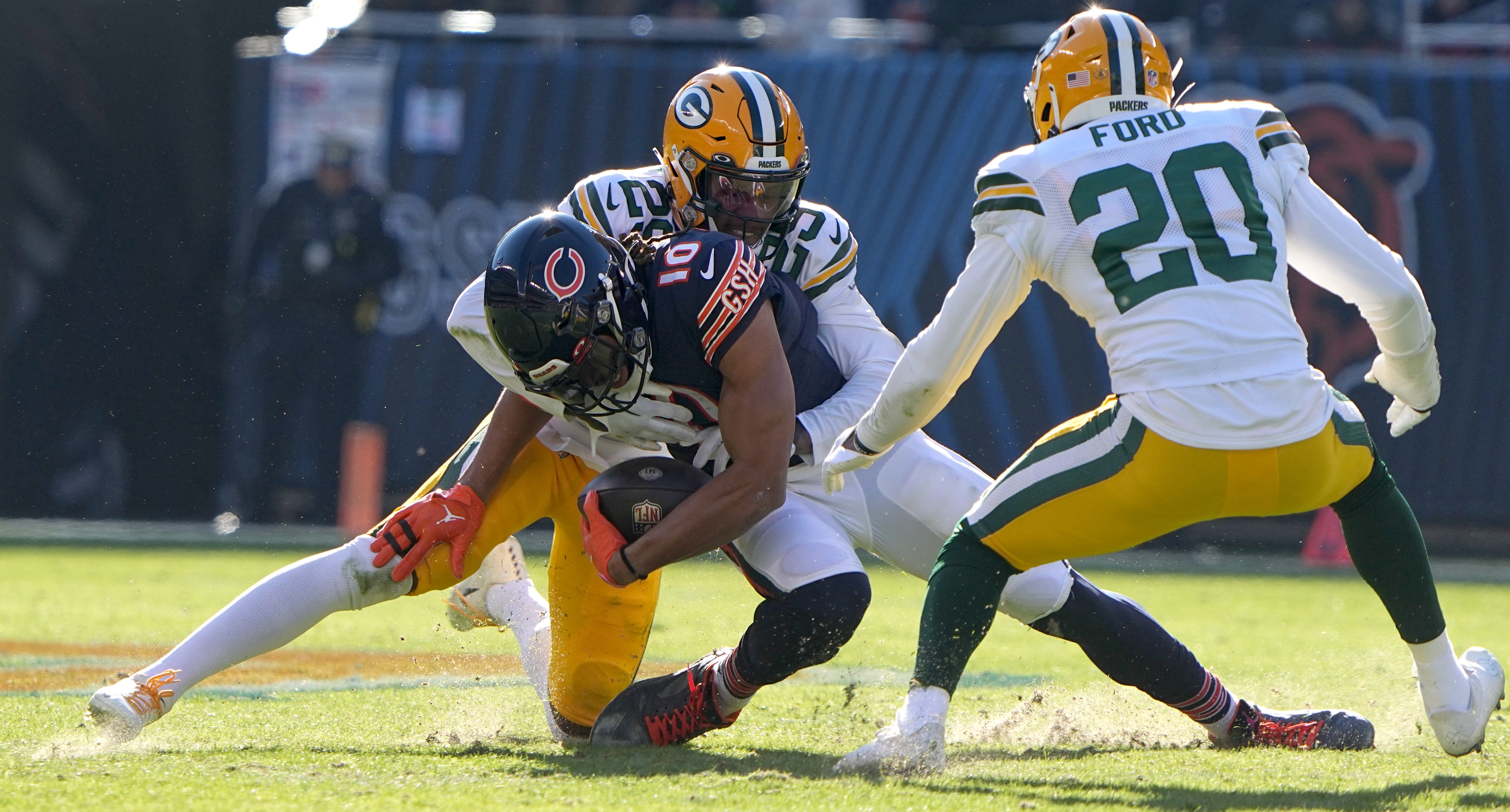 Khalil Mack leads Bears as Pro Football Focus' highest-graded defender vs.  Rams