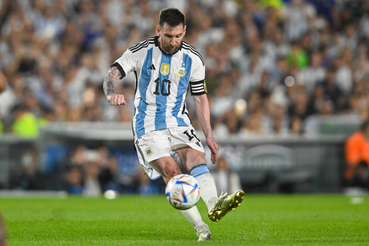Lionel Messi pictured shooting to score direct from a free-kick during Argentina's 2-0 win over Panama in March 2023