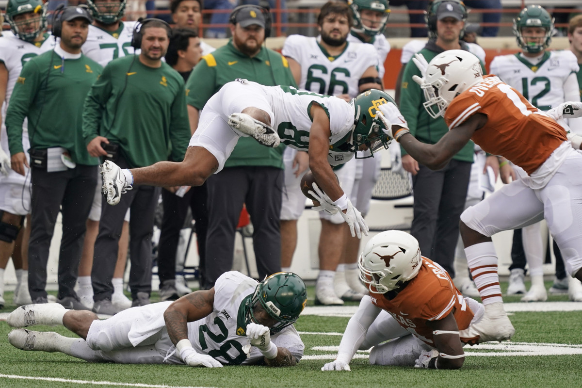 Will the Texas Longhorns Football Team Beat the Baylor Bears in