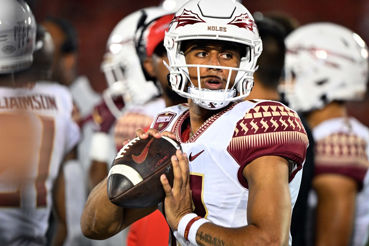 FSU Quarterback Jordan Travis Highlights Offseason, Team Progression