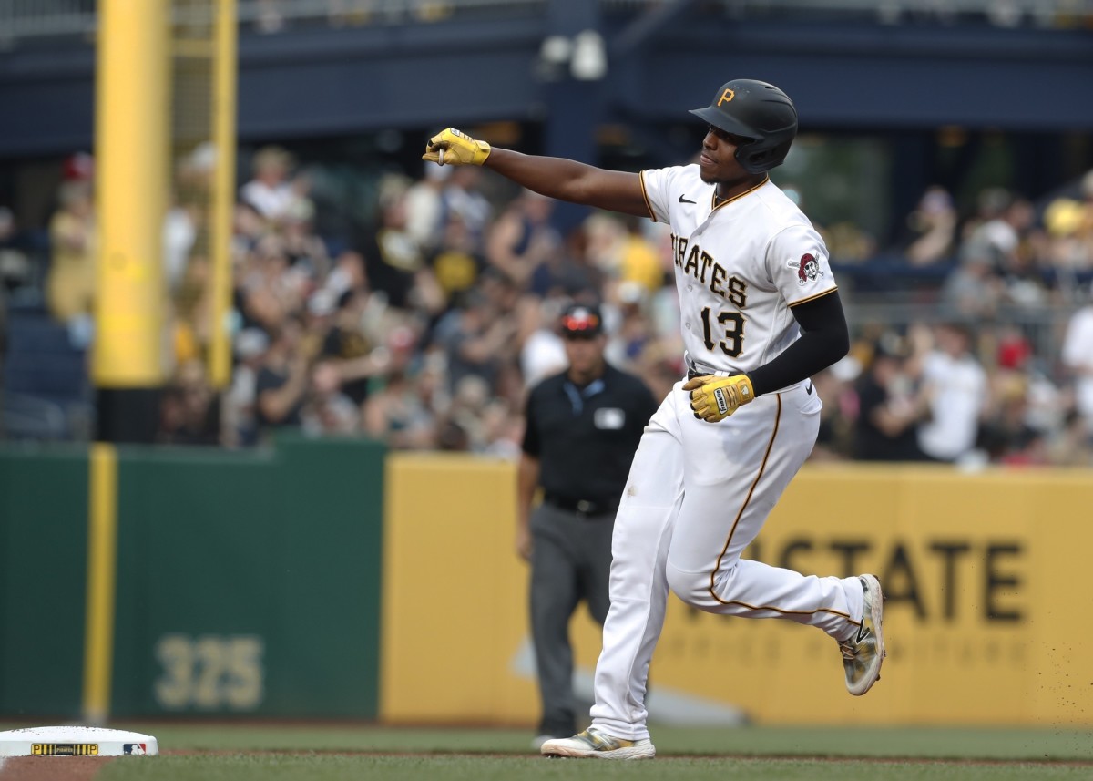 Classic Photos of the Pittsburgh Pirates - SI.com Photos  Pittsburgh  pirates baseball, Pirates baseball, Baseball history