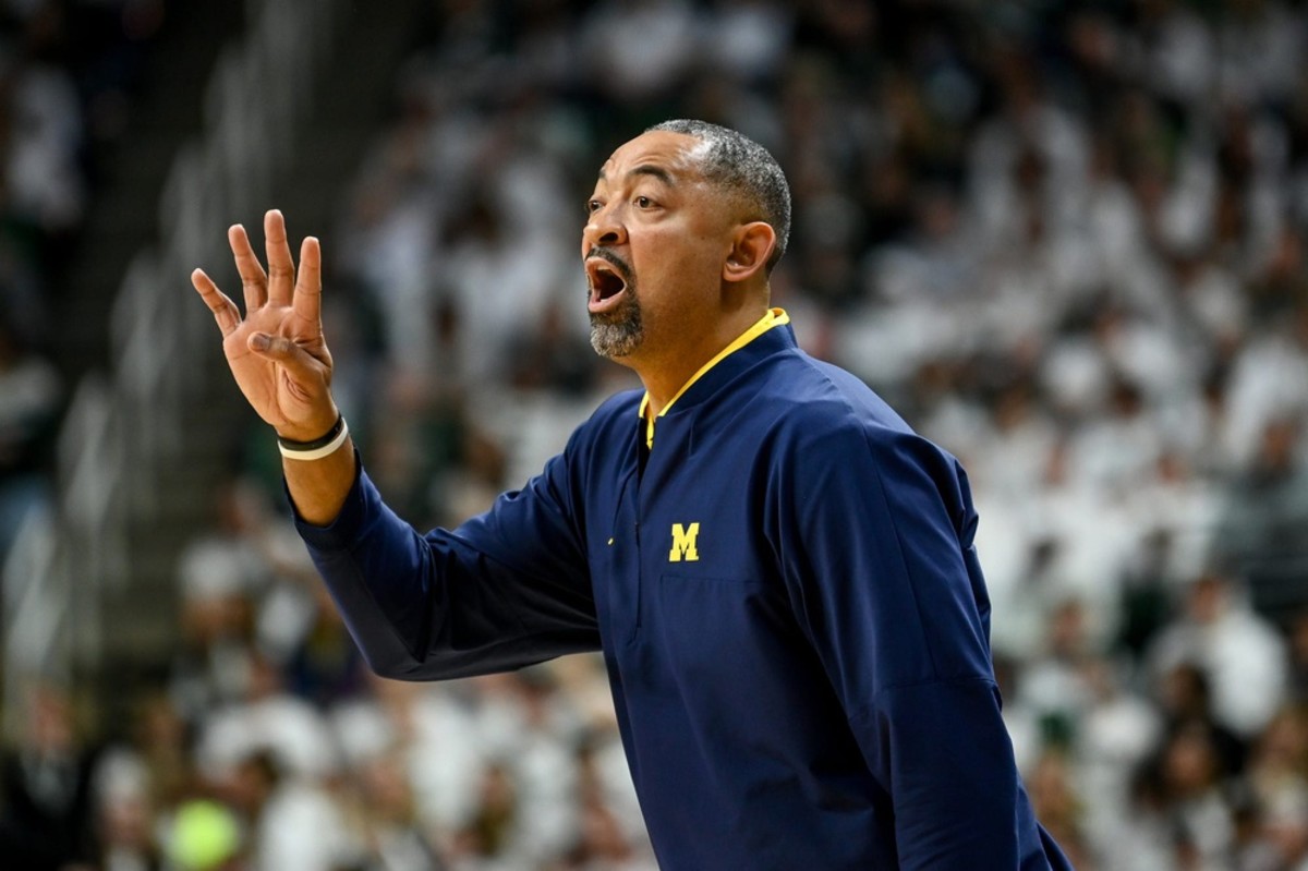 Michigan's head coach Juwan Howard calls out to players during the first half in the game against Michigan State on Saturday, Jan. 7, 2023, at the Breslin Center in East Lansing.