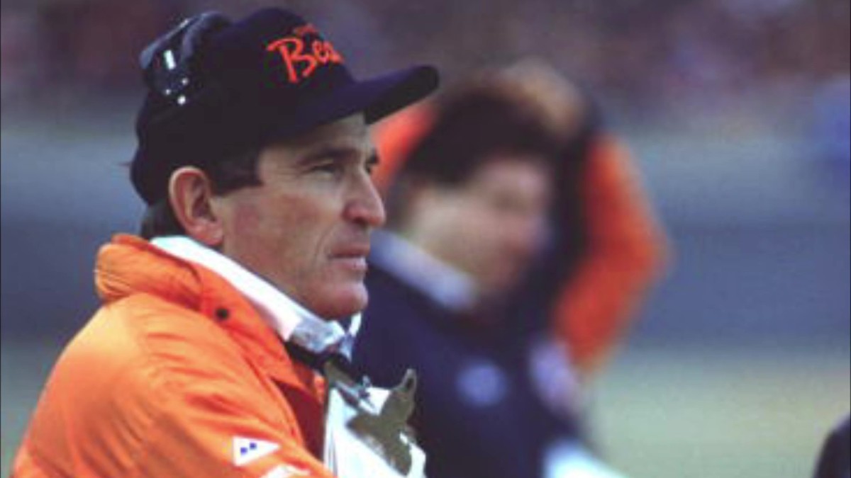 Former Bears defensive coordinator Vince Tobin