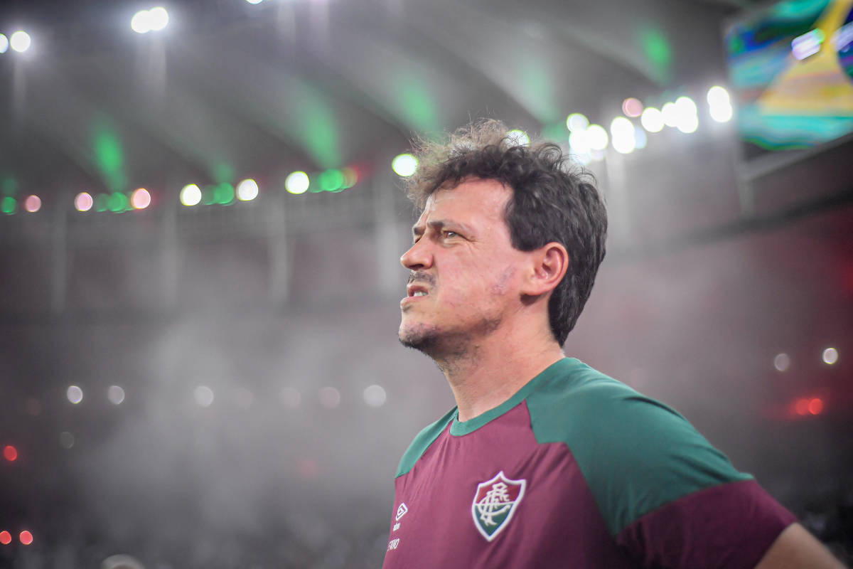 Coach Fernando Diniz pictured during a game between Fluminense and Flamengo in Brazil in May 2023