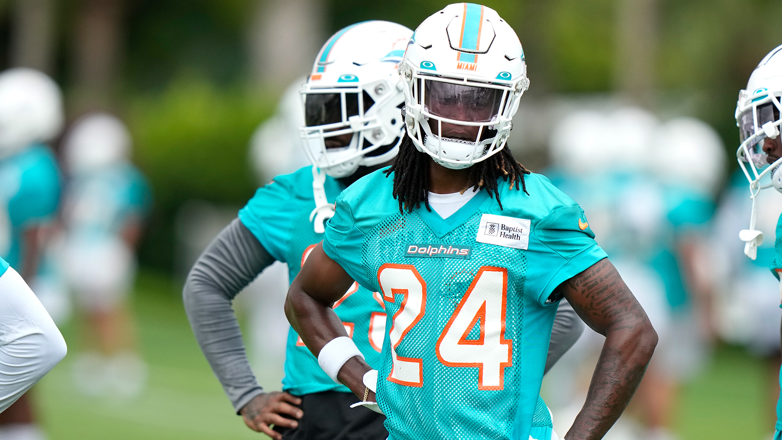 Miami Dolphins on X: .@T_Armstead72 welcomes @yjbcam to the squad