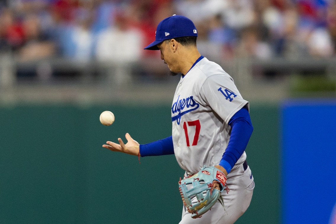 Dodgers' Dave Roberts reveals potential second base plan amid Miguel Vargas'  struggles