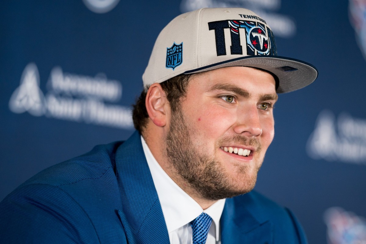 Tennessee Titans Employees Warmly Welcome Ran Carthon - Sports Illustrated  Tennessee Titans News, Analysis and More