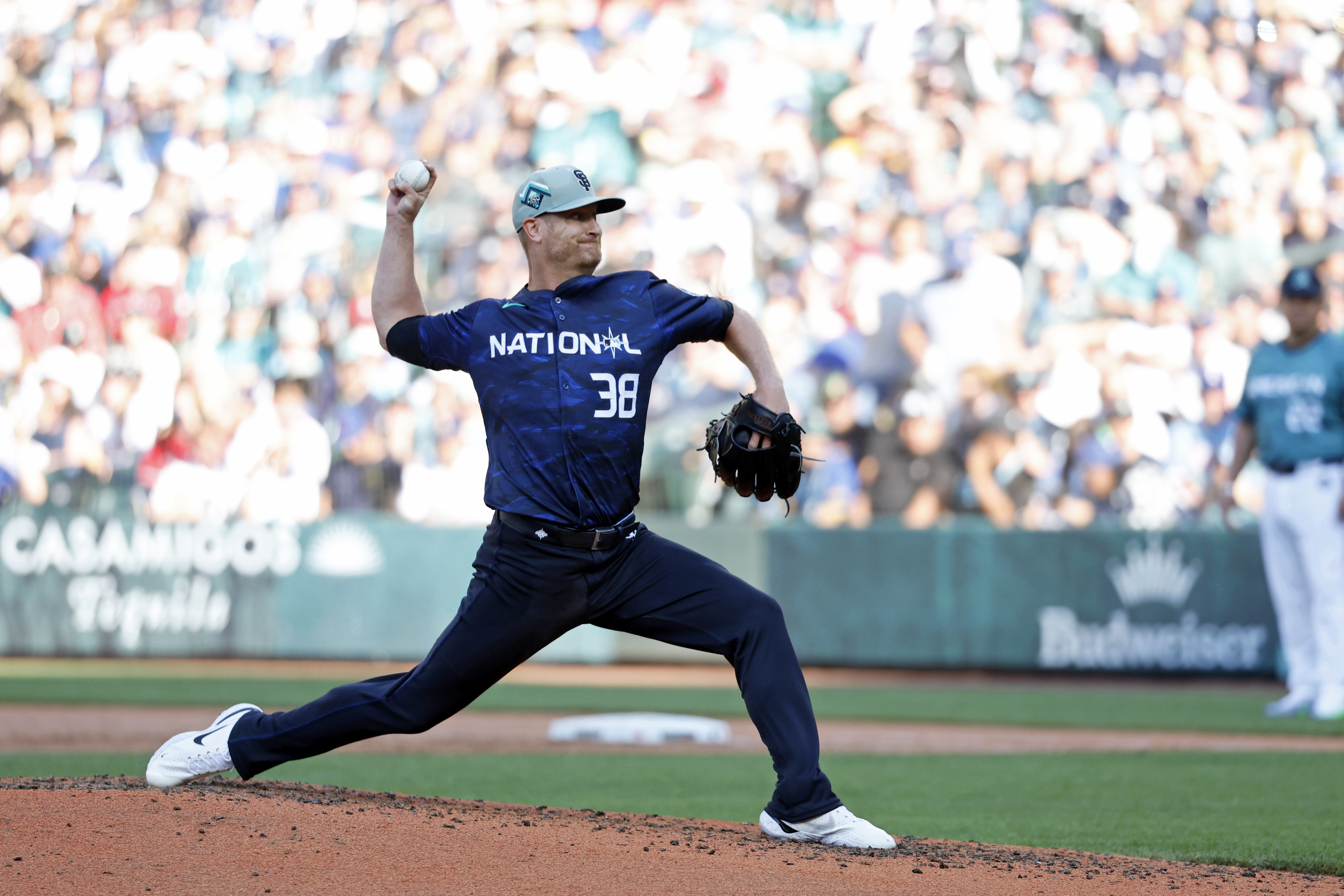 Giants All-Star closer Camilo Doval throws 100 mph but prefers life in the  slow lane - The Athletic