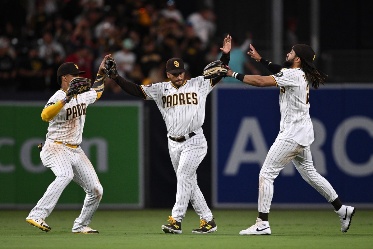 Padres News: Friars Superstar Among Top 3 Highest-Selling Jerseys