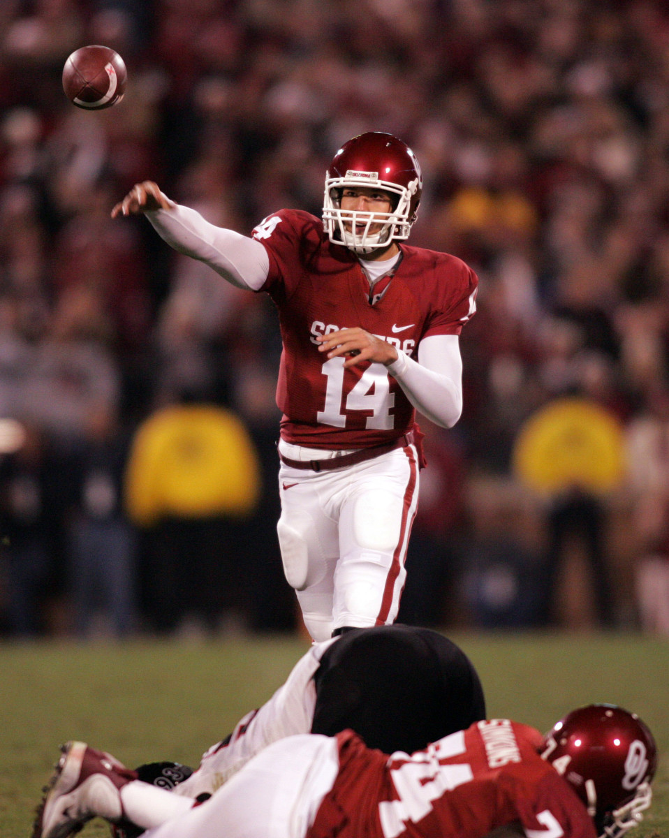 FB - Sam Bradford, 2008 Texas Tech, Jump Around