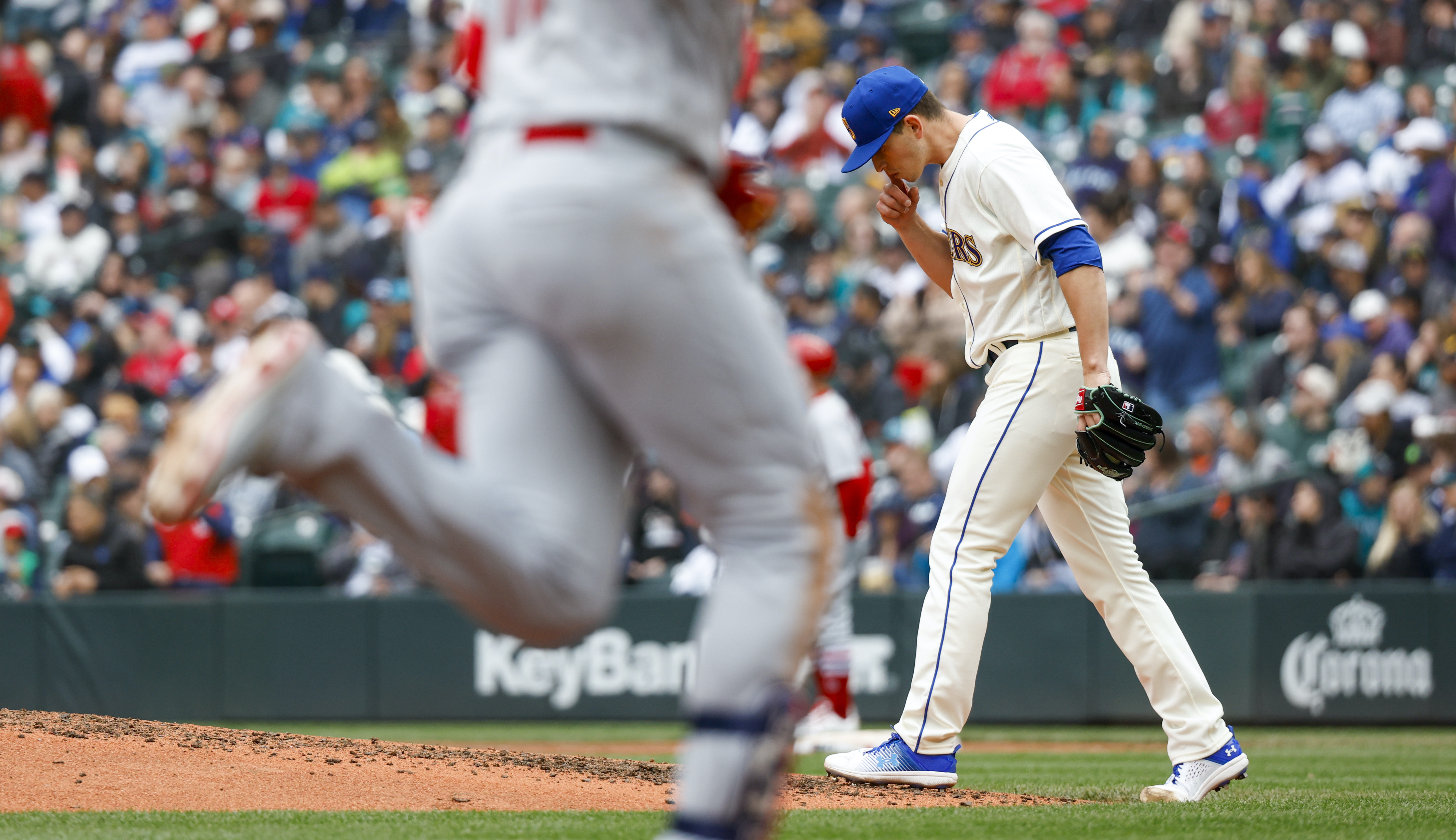 Chris Flexen drops 30 pounds, commits to four-seam fastball to