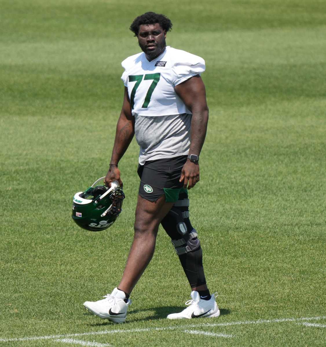 OT Mekhi Becton (77) during a Jets' OTAs practice on May 31