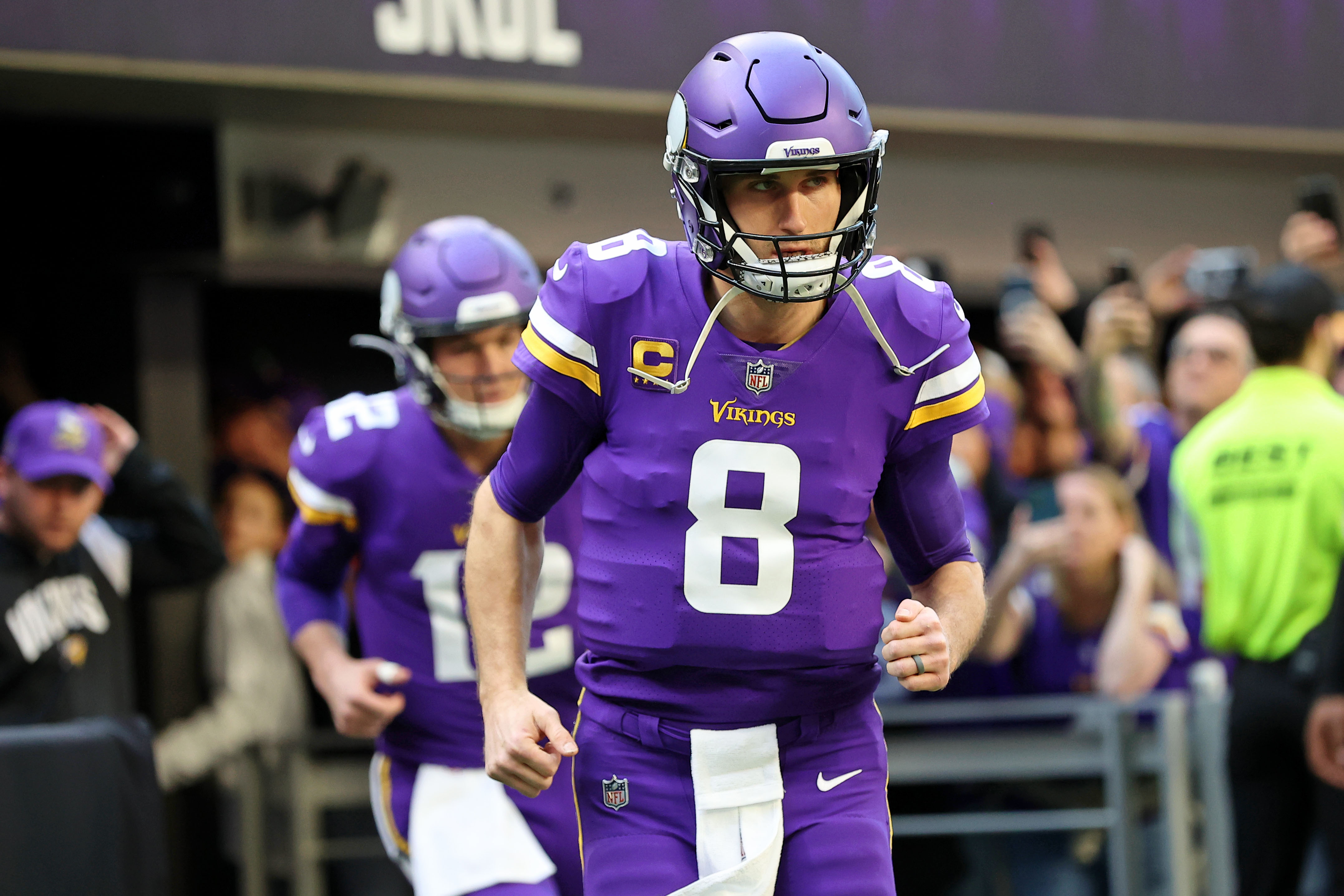 Minnesota Vikings Quarterback Kirk Cousins Talks Controversial Fourth-Down  Throw on Netflix's Quarterback