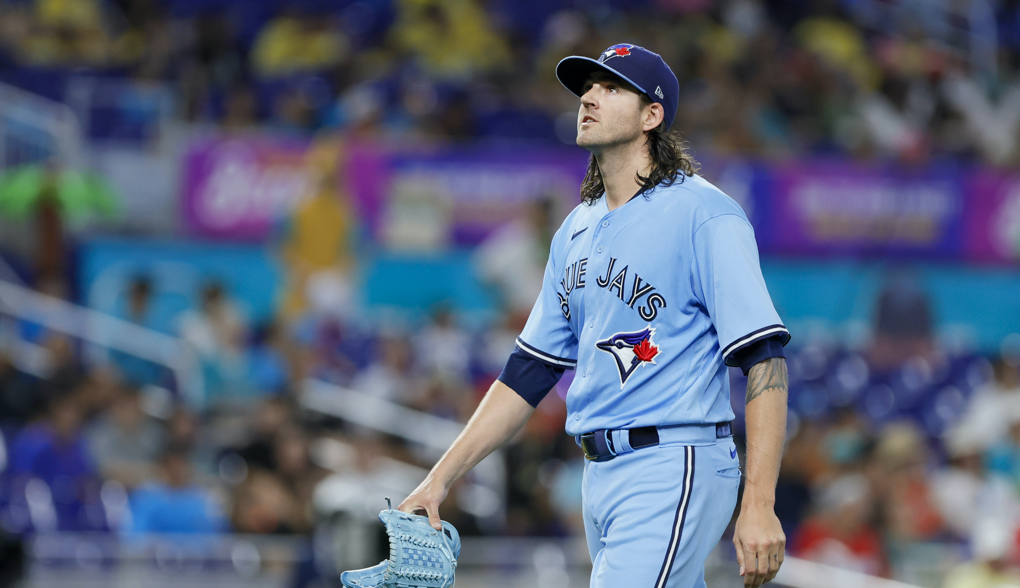 Blue Jays' Kevin Gausman scratched from start because of left side  discomfort - Newsday