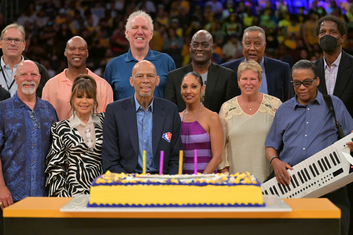 Pac-12 tournament: Bill Walton's TV partners on eccentric hoops analyst