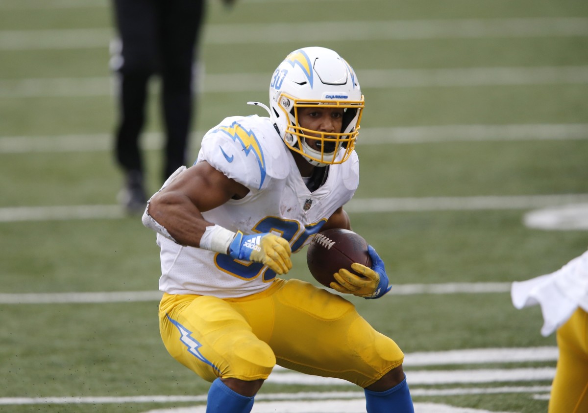 Chargers News: Columnist Compares Austin Ekeler Drama to Previous